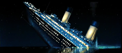 Morgan Robertson dự đoán chính xác thảm họa chìm tàu Titanic trong cuốn tiểu thuyết của ông có tên "Futility, Or The Wreck of the Titan" cũng như tiên đoán cái chết của nhiều hành khách có mặt trên tàu do thiếu thuyền cứu sinh.